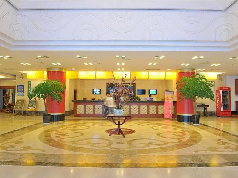 Greentree Inn Anhui Huangshan Bus Station Business Hotel Экстерьер фото